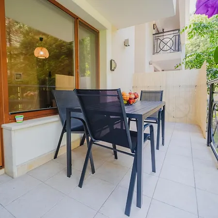 Apartament Family Garden In Complex Iglika With Available Parking Nisipurile de Aur